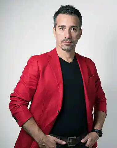 Megano Tanzschule Munich dance instructor — salsa, bachata venue in Munich