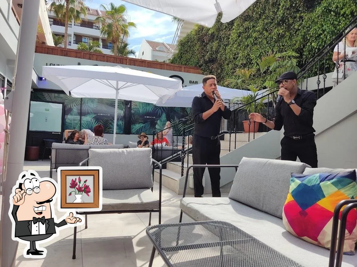 Kendo Lounge Bar, Tenerife Las Américas – stylish interior with ambient lighting