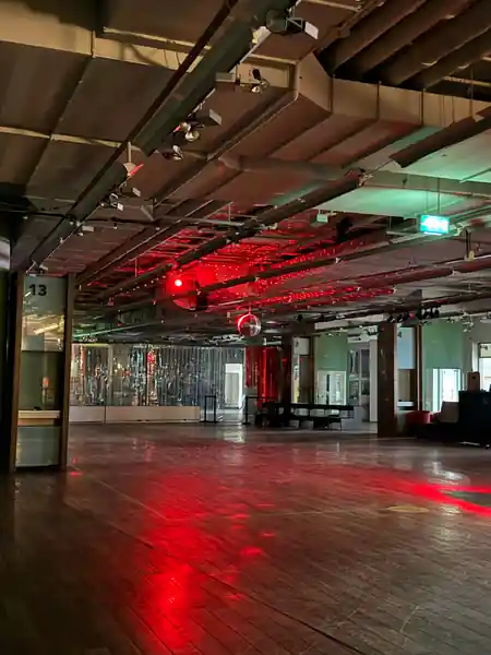 zik Zeit ist knapp / Zentrum für internationale Künste, Berlin — Latin dance venue