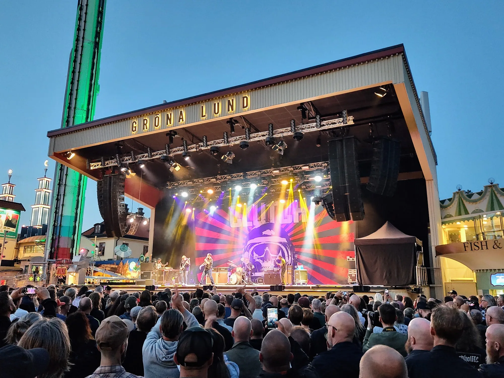 Live music on the Gröna Lund main stage with crowd at Stockholm dance event