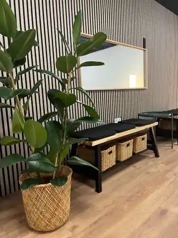 Our Kizomba Connection dance studio in Amsterdam with wooden floor and mirrors