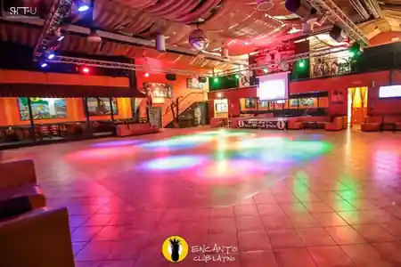 Encanto Latino Club, Milan