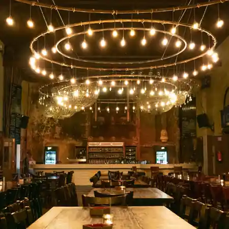 Beyerhaus main hall with chandelier, Leipzig — bachata venue in Leipzig