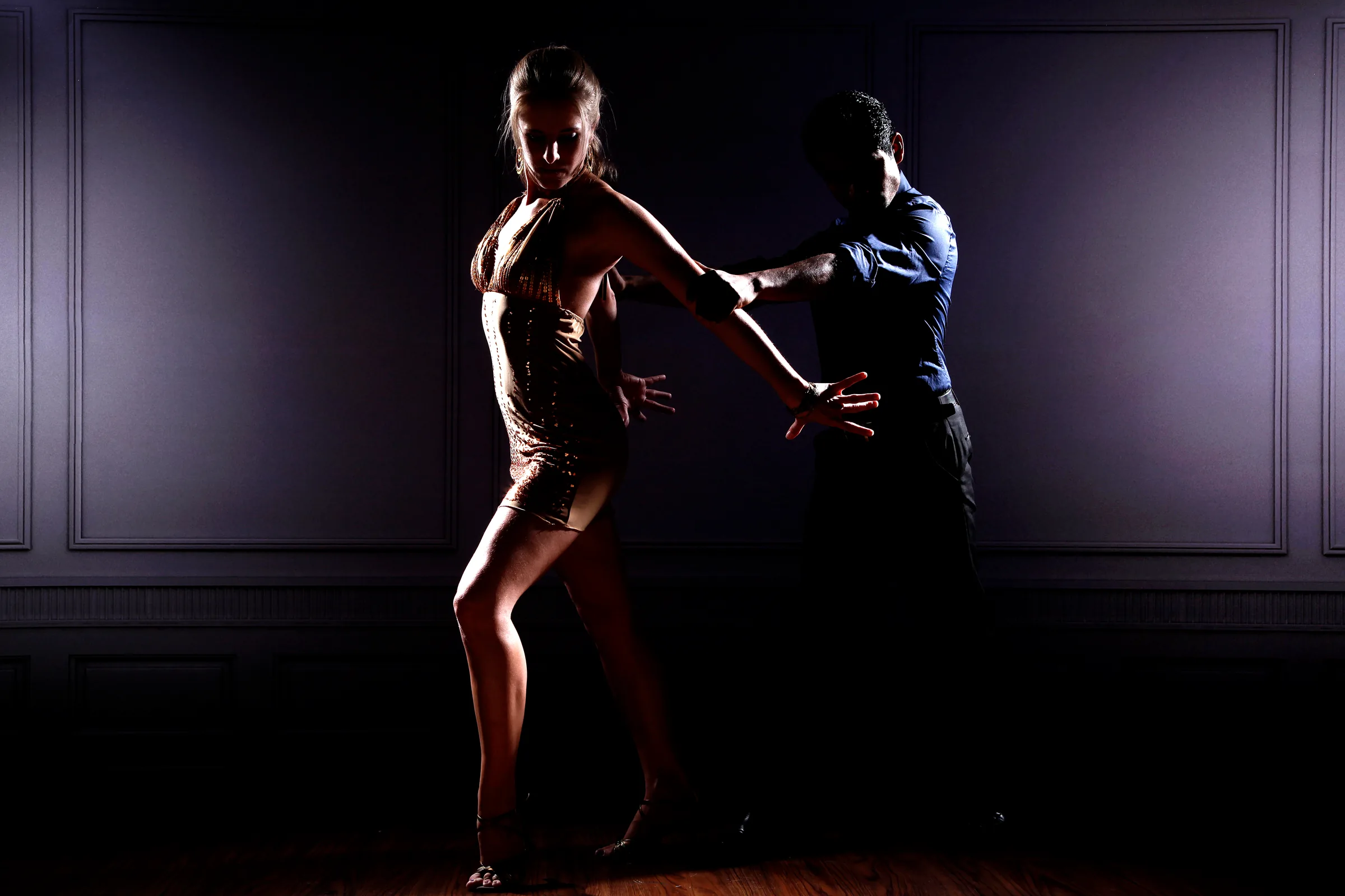 Louie's - Salsa, Bachata dance venue in Los Angeles