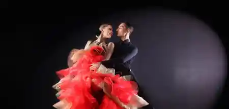 Dance Passion, Bern – dance class with couples practicing bachata