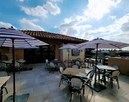 Ivy Bar & Bistro, Houston: Latin dance venue