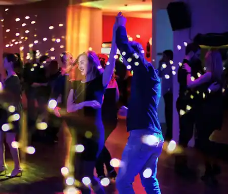 Social dancing at Noche Baileo, Baileo Tanzstudio Leipzig — salsa venue in Leipzig