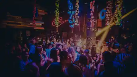 Cafe Oz Grands Boulevards DJ set and clubbing atmosphere in Paris — salsa, bachata, kizomba venue in Paris