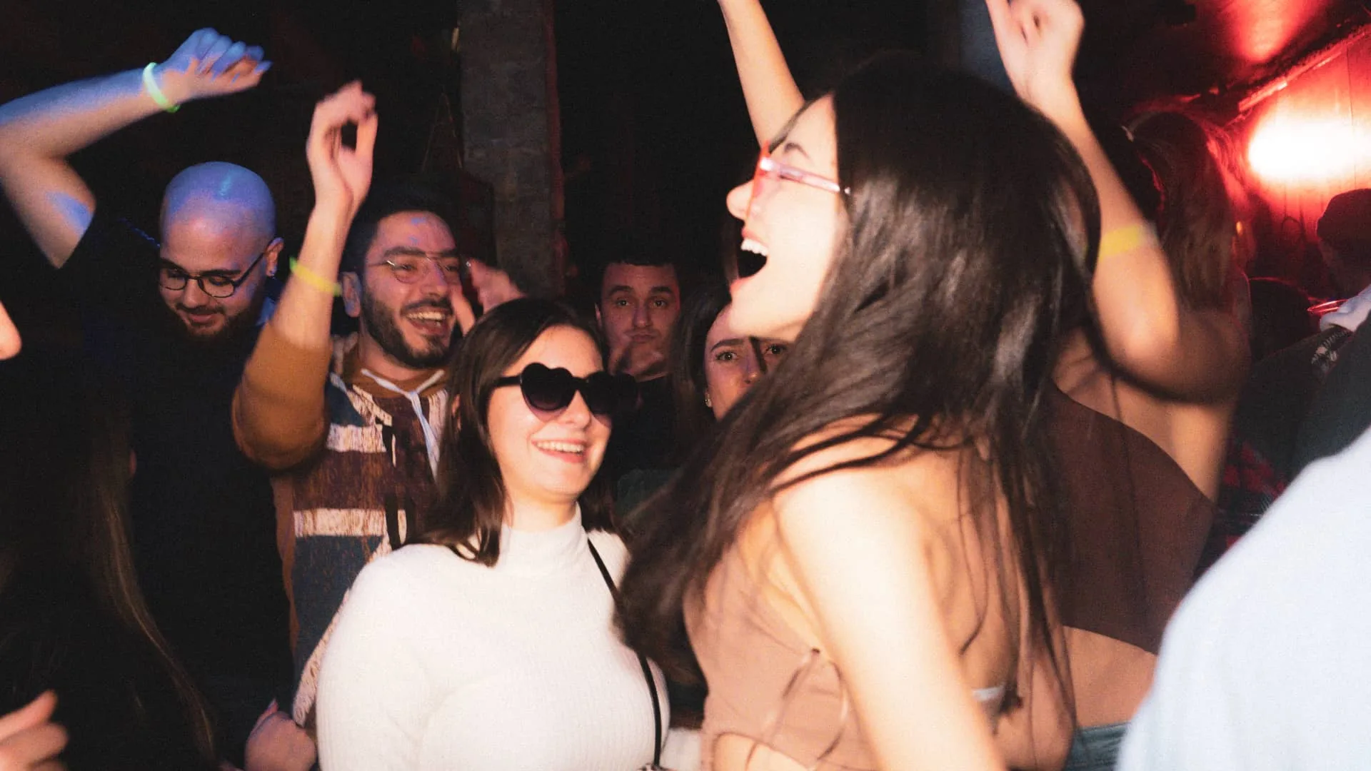 Café Oz Grands Boulevards - Salsa, Bachata, Kizomba dance venue in Paris