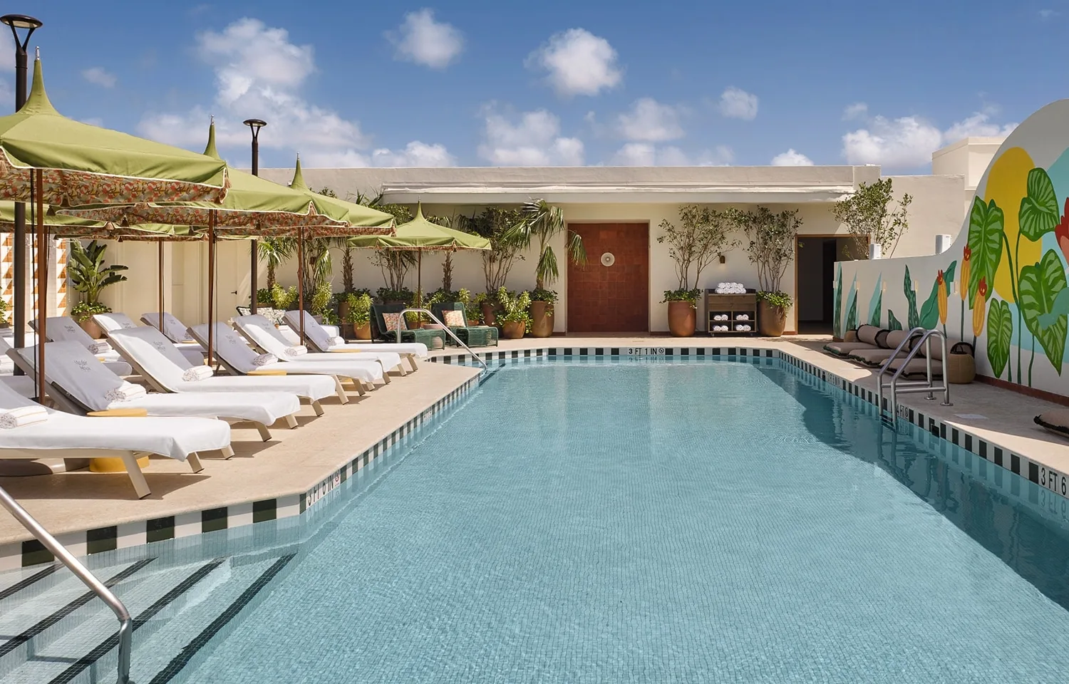 Mayfair House Hotel & Garden — dance venue in Miami