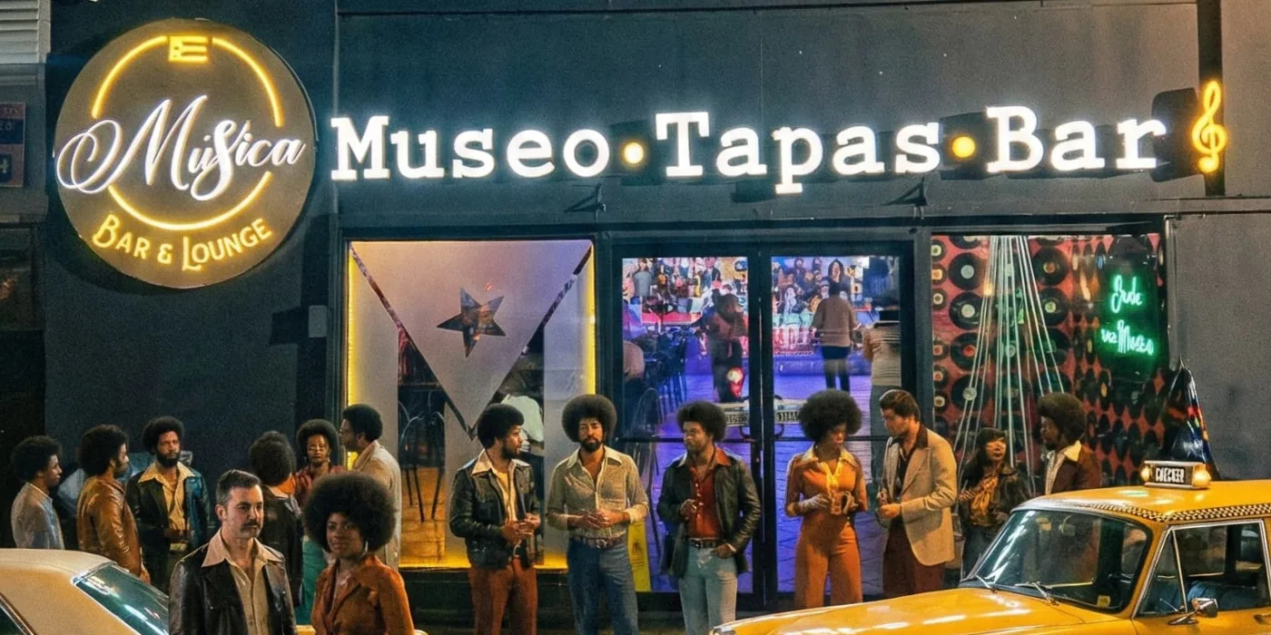 Música Bar & Lounge, San Juan – bar and dance area with ambient lighting