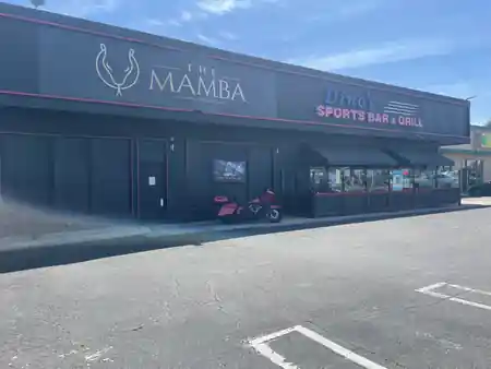 The Mamba Sports Bar & Grill, Huntington Beach: Latin dance venue