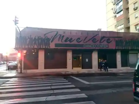 Exterior entrance of Sala Muévete Dance Center with branded signage in Málaga — salsa, bachata venue in Málaga