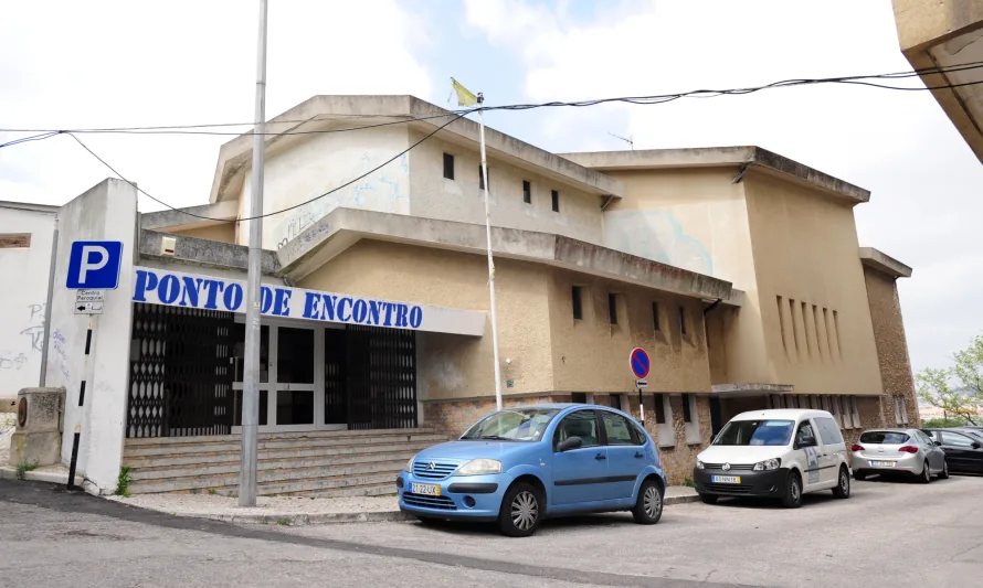 Ponto de Encontro – Casa Municipal da Juventude, Almada – youth center and event space exterior — bachata venue in Almada