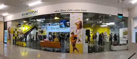 En Motion Dance School studio interior in Singapore — bachata, salsa venue in Singapore