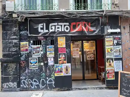 El Gato Cool Pub entrance, Alicante — salsa, bachata venue in Alicante