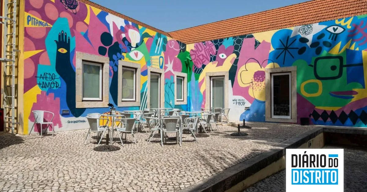 Casa Amarela cultural center in Almada, Lisbon area venue for dance events, bachata venue in Almada
