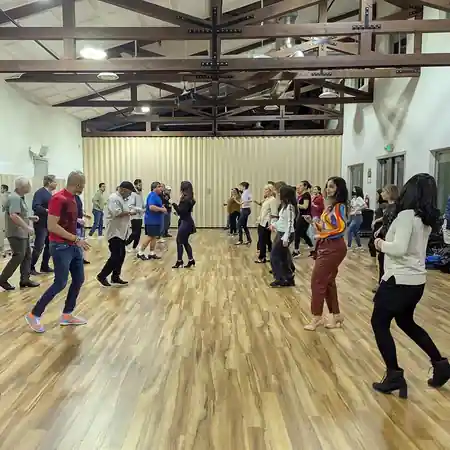 Wilder Art & Garden Center, San Francisco: Latin dance venue