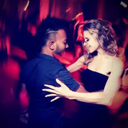 Couple dancing salsa at Salsa Foundation Melbourne