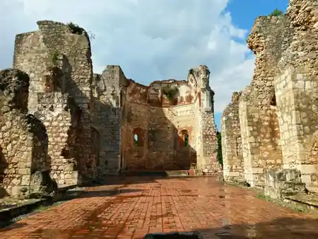 Historic stone courtyard interior of Ruinas de San Francisco in Santo Domingo — bachata, salsa venue in Santo Domingo
