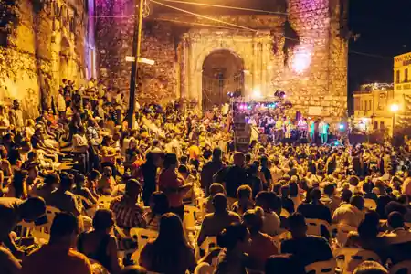 Grupo Bonye performing live music at Ruinas de San Francisco in Santo Domingo — bachata, salsa venue in Santo Domingo
