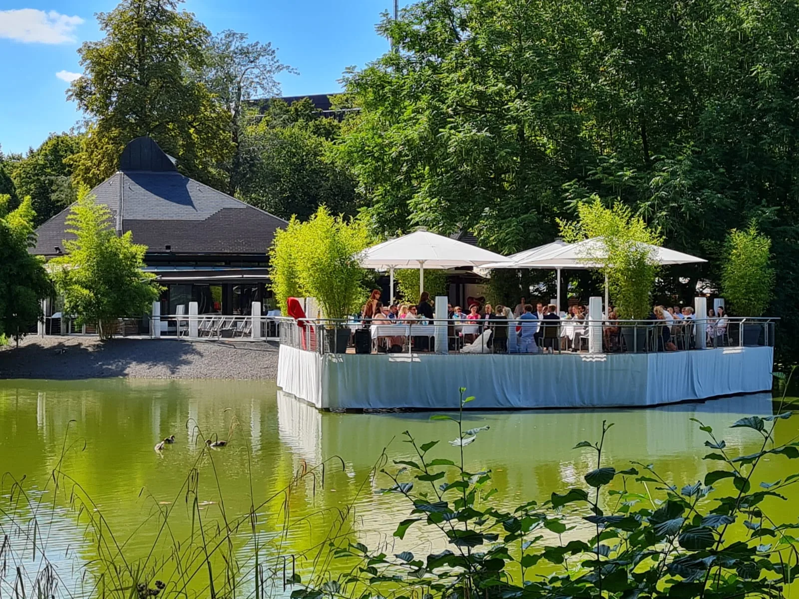 Cafe am See Nil Stuttgart venue from across the lake