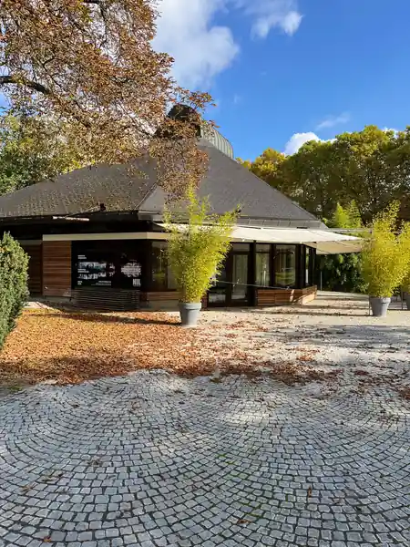 Cafe am See Nil Stuttgart venue exterior at the lakeside — salsa, bachata venue in Stuttgart