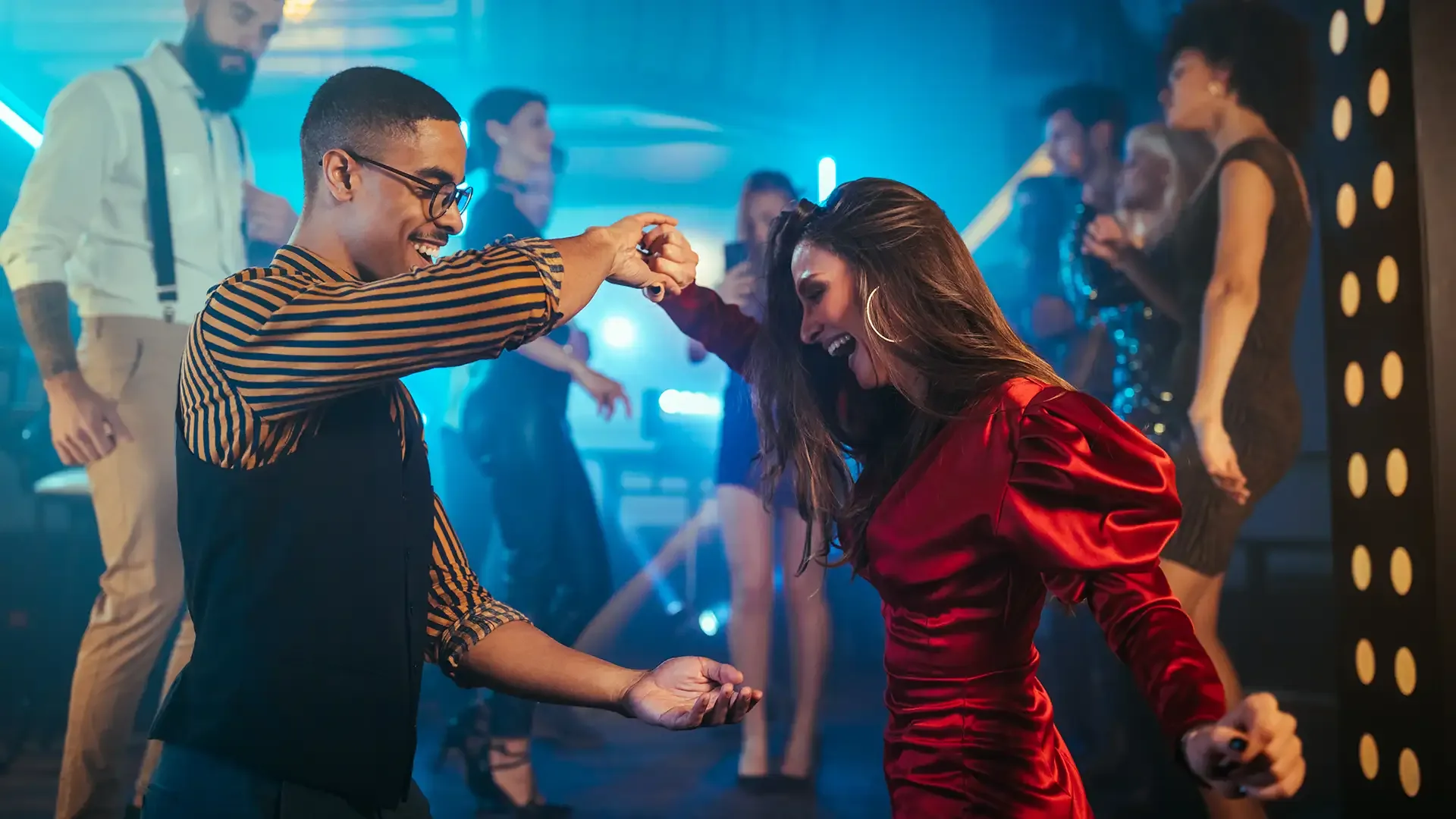 Dance Vida Dansskolan, Gothenburg – social dance event with couples dancing — bachata, kizomba, salsa venue in Gothenburg