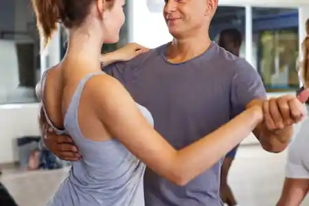 UDance School, Lisbon – dance studio interior with dancers — salsa, bachata, kizomba venue in Lisbon