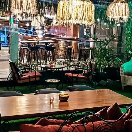 Cafe Dunia evening dining ambiance, Seminyak, Bali — salsa, bachata, kizomba venue in Bali