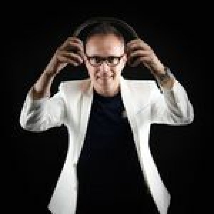 DJ Cat, Bachata dance instructor from Warsaw