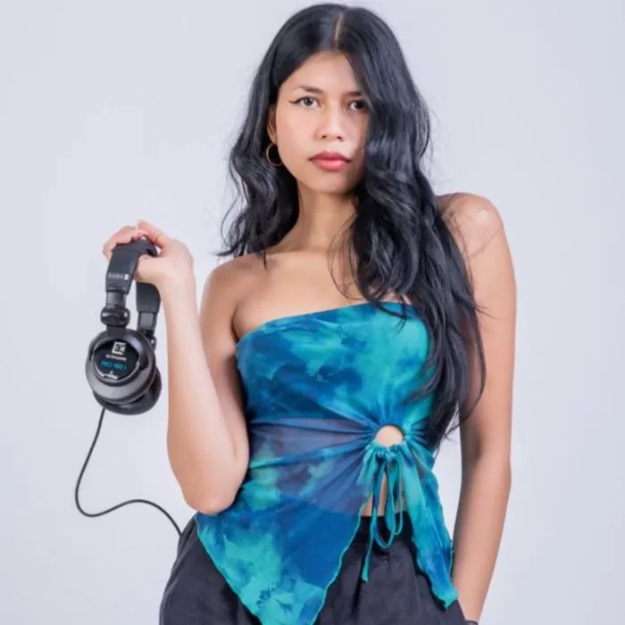 DJ Michelle, Salsa instructor
