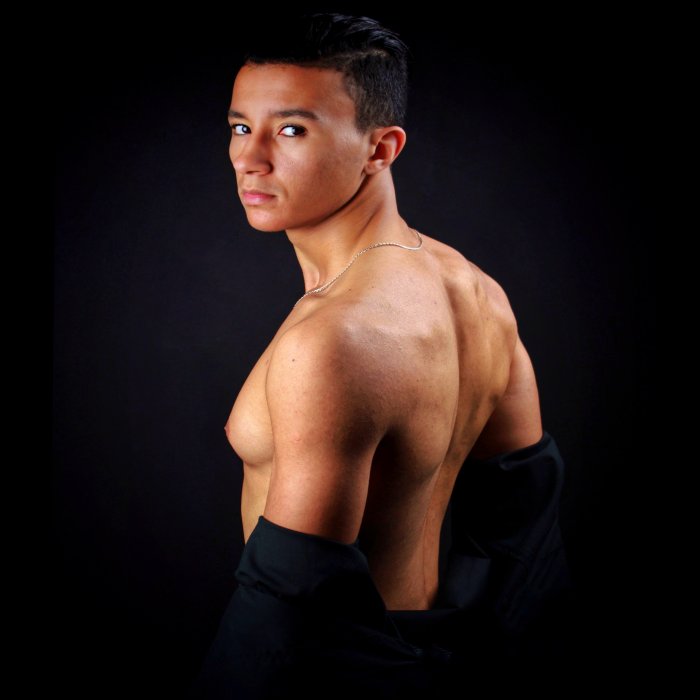 Tonio, Bachata dance instructor from Francia