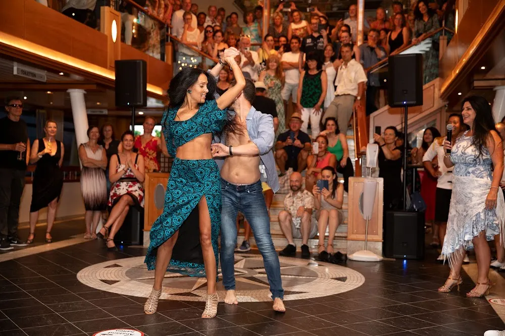 Salsa y Corazon studio